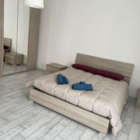 Vivere Il Borgo Sul Lago Genzano di Roma Buitenkant foto
