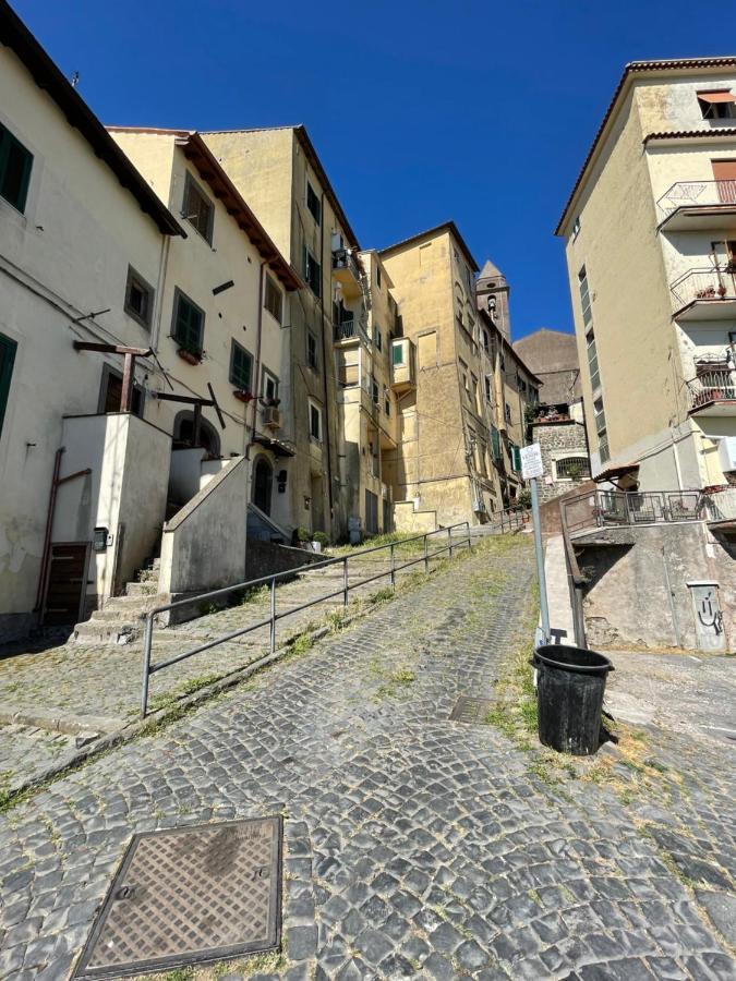 Vivere Il Borgo Sul Lago Genzano di Roma Buitenkant foto